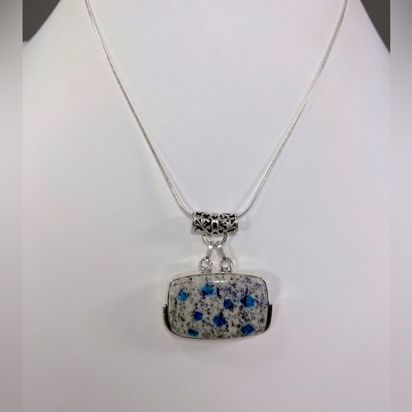 K2 Azurite 925 Square Gemstone Pendant - Picture 3 of 5